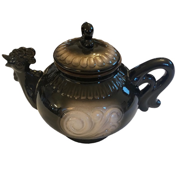 Rooster Shaped Glazed Pottery Tea Pot - Picture 2 of 9